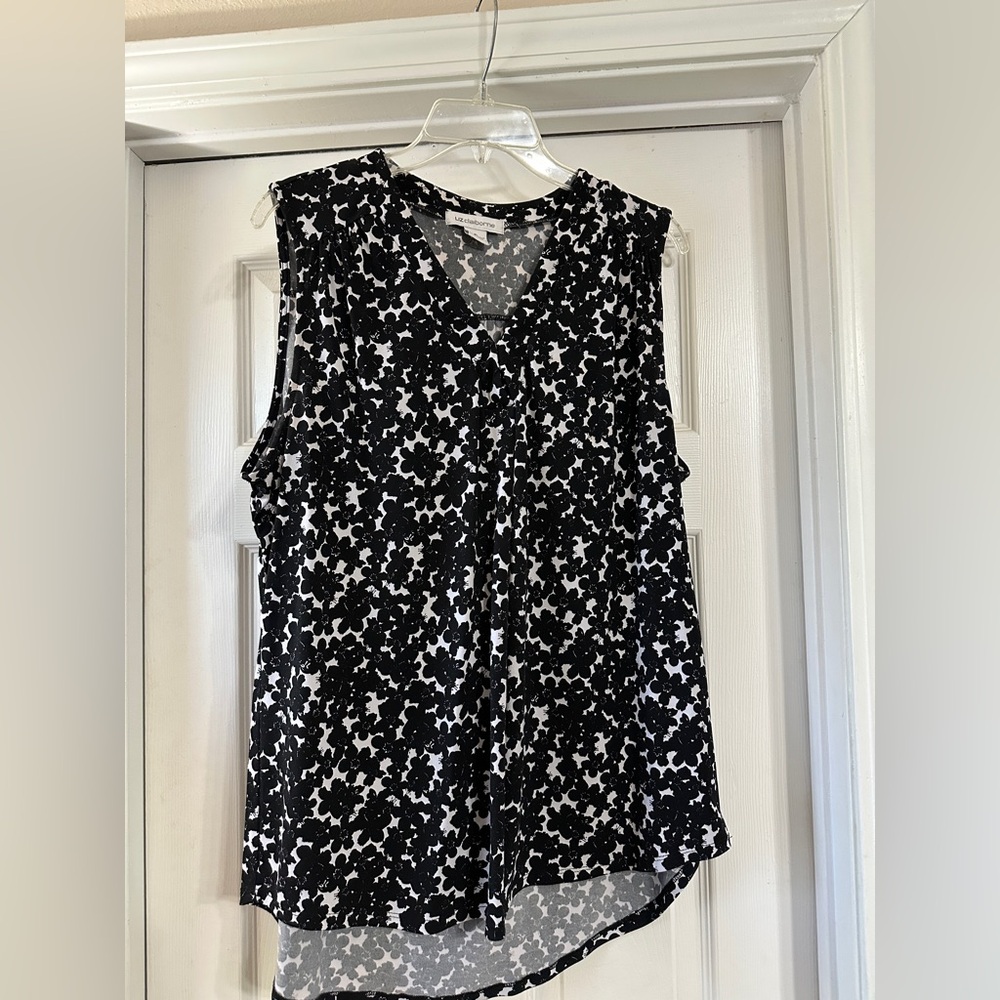 Black and White Sleeveless Top Liz Claiborne
